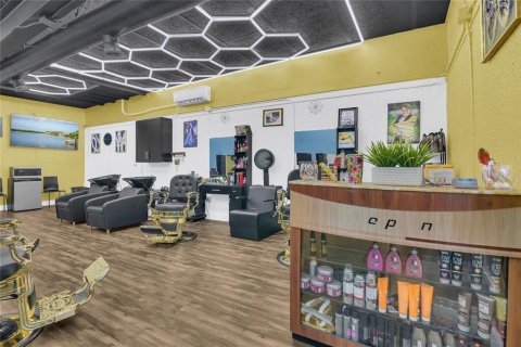 Купить коммерческую недвижимость в Апопка, Флорида 55.65м2, № 1829497 - фото 10