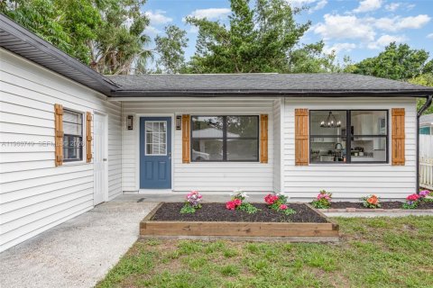 Купить виллу или дом в Сарасота, Флорида 3 спальни, 117.71м2, № 2028969 - фото 5