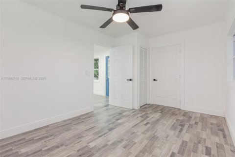 Купить виллу или дом в Сарасота, Флорида 3 спальни, 117.71м2, № 2028969 - фото 22