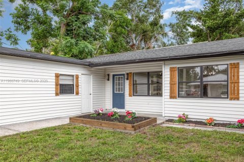 Купить виллу или дом в Сарасота, Флорида 3 спальни, 117.71м2, № 2028969 - фото 7