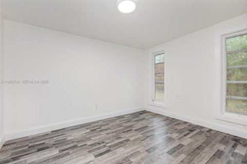 Купить виллу или дом в Сарасота, Флорида 3 спальни, 117.71м2, № 2028969 - фото 23