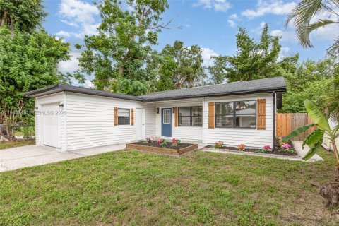 Купить виллу или дом в Сарасота, Флорида 3 спальни, 117.71м2, № 2028969 - фото 6