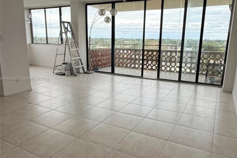 Снять в аренду кондоминиум в Лодерхилл, Флорида 2 спальни, 95.88м2, № 2005369 - фото 4