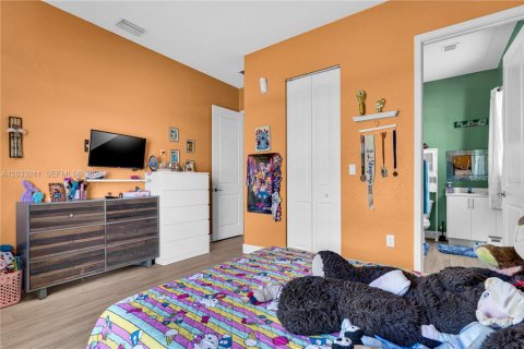 Villa ou maison à vendre à Homestead, Floride: 5 chambres, 249.35 m2 № 2084864 - photo 30