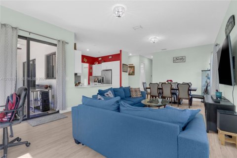 Villa ou maison à vendre à Homestead, Floride: 5 chambres, 249.35 m2 № 2084864 - photo 7