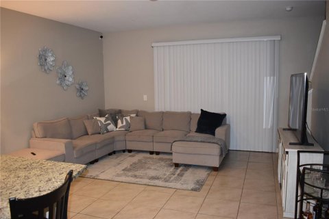 Townhouse in Sarasota, Florida 3 bedrooms, 160.26 sq.m. № 2210061 - photo 23