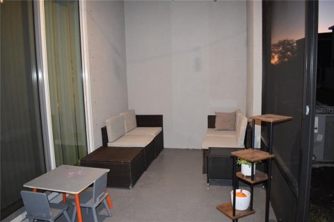 Townhouse in Sarasota, Florida 3 bedrooms, 160.26 sq.m. № 2210061 - photo 30