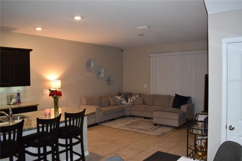 Townhouse in Sarasota, Florida 3 bedrooms, 160.26 sq.m. № 2210061 - photo 9