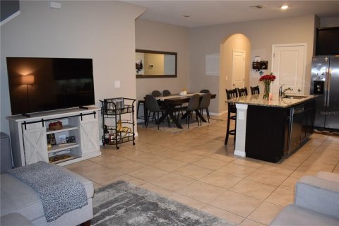 Townhouse in Sarasota, Florida 3 bedrooms, 160.26 sq.m. № 2210061 - photo 5