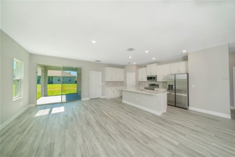 House in Sebring, Florida 4 bedrooms, 184.88 sq.m. № 1574171 - photo 28
