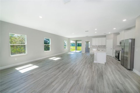 House in Sebring, Florida 4 bedrooms, 184.88 sq.m. № 1574171 - photo 26