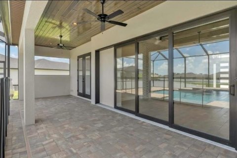 House in Lakeland, Florida 4 bedrooms, 205.87 sq.m. № 2221111 - photo 16