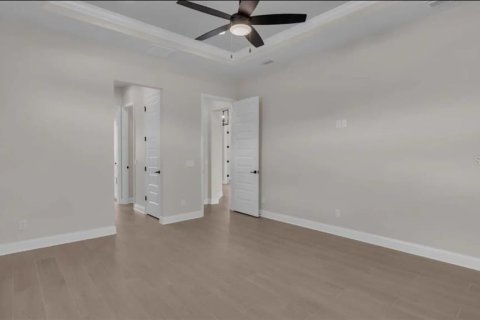 House in Lakeland, Florida 4 bedrooms, 205.87 sq.m. № 2221111 - photo 24