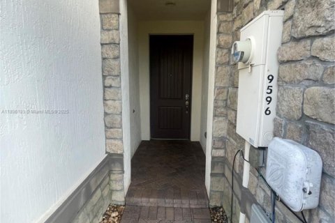 Купить виллу или дом в Паркленд, Флорида 3 спальни, 174.19м2, № 1950401 - фото 7