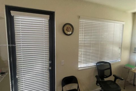 Купить виллу или дом в Паркленд, Флорида 3 спальни, 174.19м2, № 1950401 - фото 16