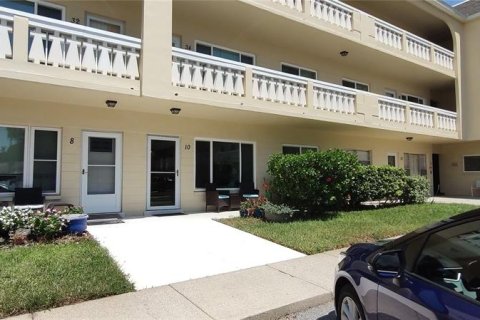 Condo in Clearwater, Florida, 2 bedrooms  № 1893708 - photo 2