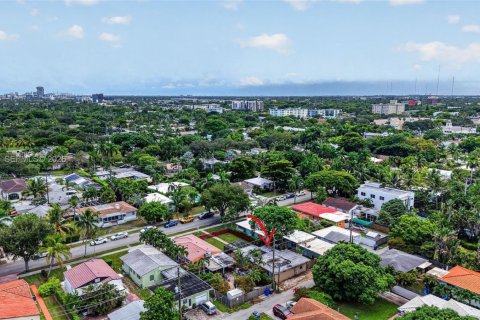 Villa ou maison à vendre à Hollywood, Floride: 2 chambres, 114.46 m2 № 2323568 - photo 29