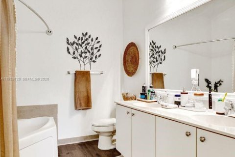 Townhouse in Delray Beach, Florida 2 bedrooms, 128.11 sq.m. № 2019937 - photo 18