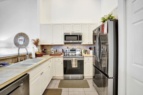 Townhouse in Delray Beach, Florida 2 bedrooms, 128.11 sq.m. № 2019937 - photo 29