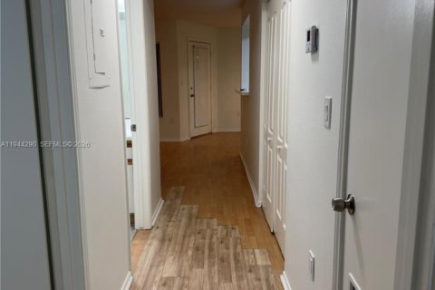 Condominio en venta en Oakland Park, Florida, 2 dormitorios, 116.69 m2 № 2001605 - foto 11