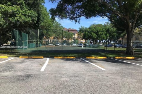 Condominio en venta en Oakland Park, Florida, 2 dormitorios, 116.69 m2 № 2001605 - foto 30