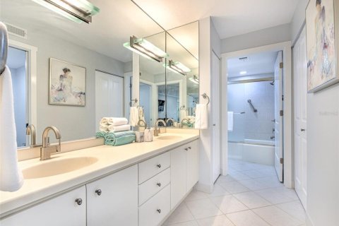 Condominio en alquiler en Longboat Key, Florida, 2 dormitorios, 148.74 m2 № 861483 - foto 22