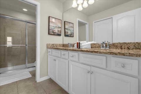 Adosado en venta en Kissimmee, Florida, 5 dormitorios, 210.24 m2 № 2201556 - foto 15