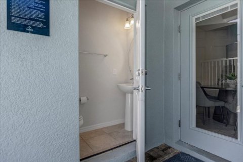Adosado en venta en Kissimmee, Florida, 5 dormitorios, 210.24 m2 № 2201556 - foto 26