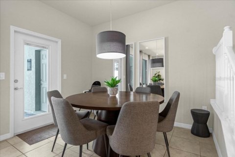 Adosado en venta en Kissimmee, Florida, 5 dormitorios, 210.24 m2 № 2201556 - foto 9