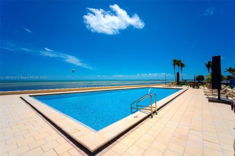 Townhouse in Key West, Florida 2 bedrooms, 180.23 sq.m. № 1847726 - photo 13