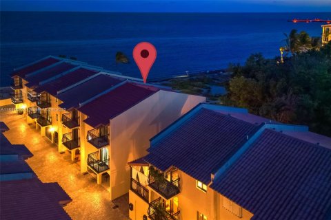 Townhouse in Key West, Florida 2 bedrooms, 180.23 sq.m. № 1847726 - photo 8