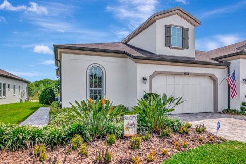 House in Wesley Chapel, Florida 2 bedrooms, 172.89 sq.m. № 2230677 - photo 2