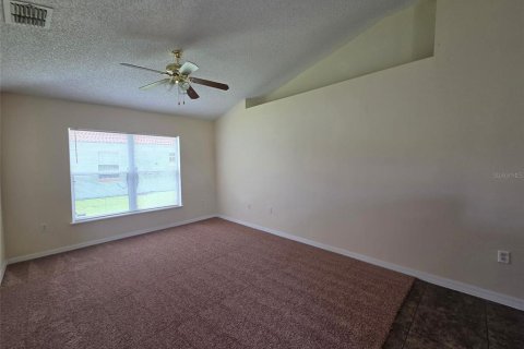Casa en alquiler en Palm Coast, Florida, 4 dormitorios, 160.72 m2 № 2266359 - foto 16