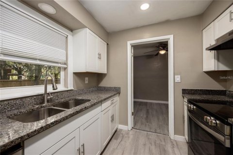 House in Waldo, Florida 4 bedrooms, 153.66 sq.m. № 2142012 - photo 26