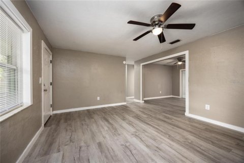House in Waldo, Florida 4 bedrooms, 153.66 sq.m. № 2142012 - photo 16