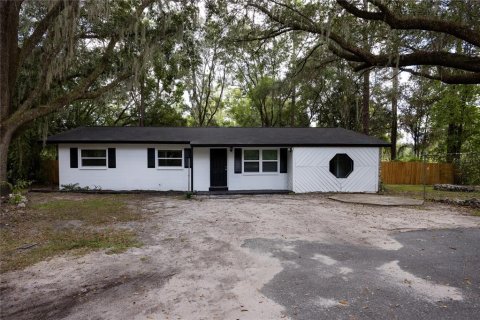 House in Waldo, Florida 4 bedrooms, 153.66 sq.m. № 2142012