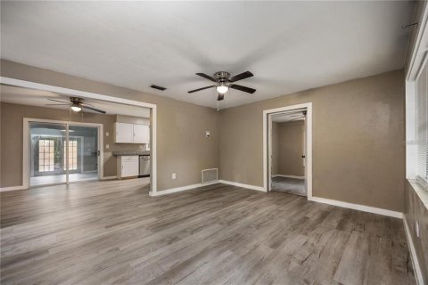House in Waldo, Florida 4 bedrooms, 153.66 sq.m. № 2142012 - photo 9