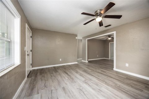 House in Waldo, Florida 4 bedrooms, 153.66 sq.m. № 2142012 - photo 12