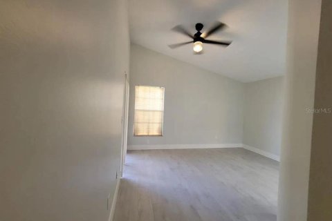 Casa en alquiler en Orlando, Florida, 3 dormitorios, 169.64 m2 № 1913517 - foto 8