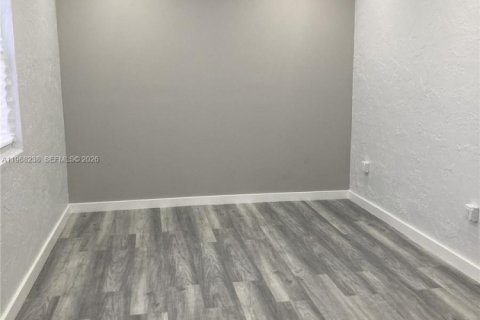 Casa en venta en Miami, Florida, 3 dormitorios, 96.53 m2 № 2029404 - foto 30