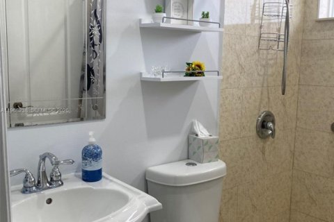 Casa en venta en Miami, Florida, 3 dormitorios, 96.53 m2 № 2029404 - foto 26