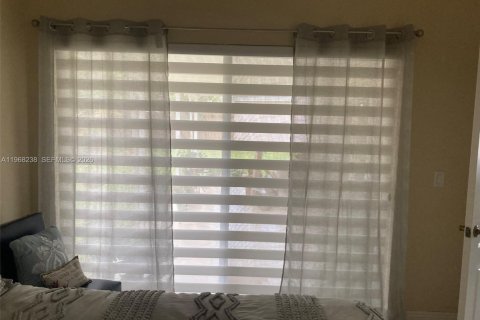 Casa en venta en Miami, Florida, 3 dormitorios, 96.53 m2 № 2029404 - foto 11