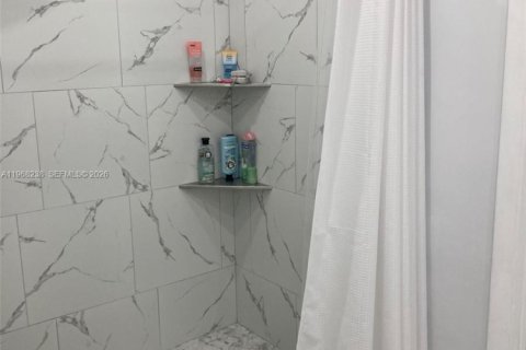 Casa en venta en Miami, Florida, 3 dormitorios, 96.53 m2 № 2029404 - foto 22