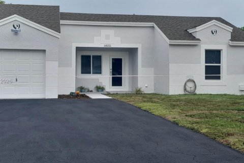 Casa en Miami, Florida 3 dormitorios, 96.53 m2 № 2029404