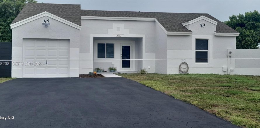 Casa en Miami, Florida 3 dormitorios, 96.53 m2 № 2029404