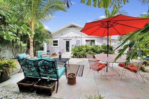 Casa en venta en Indian Rocks Beach, Florida, 3 dormitorios, 101.73 m2 № 1740589 - foto 17