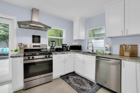 Casa en venta en Indian Rocks Beach, Florida, 3 dormitorios, 101.73 m2 № 1740589 - foto 3