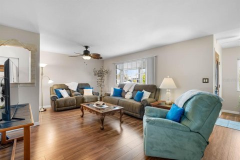 Casa en venta en Sun City Center, Florida, 2 dormitorios, 142.42 m2 № 1773792 - foto 6