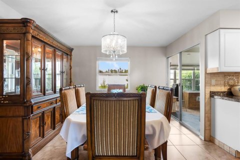 Casa en venta en Sun City Center, Florida, 2 dormitorios, 142.42 m2 № 1773792 - foto 14