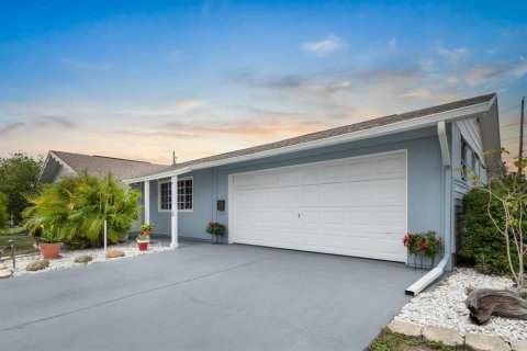 Casa en venta en Sun City Center, Florida, 2 dormitorios, 142.42 m2 № 1773792 - foto 26